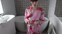 Sydney Harwin – Falling for Mommy’s Love